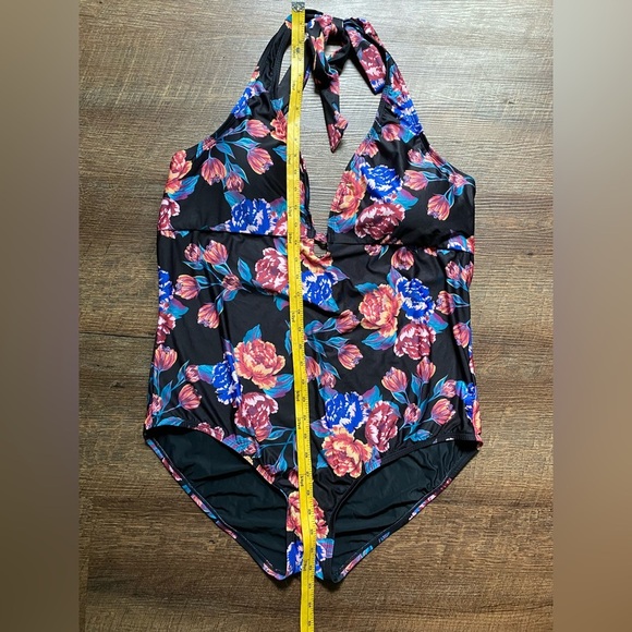 Modcloth Black Floral Halter bathing suit One Piece Swimsuit chic low cut sz 2X - Picture 5 of 15